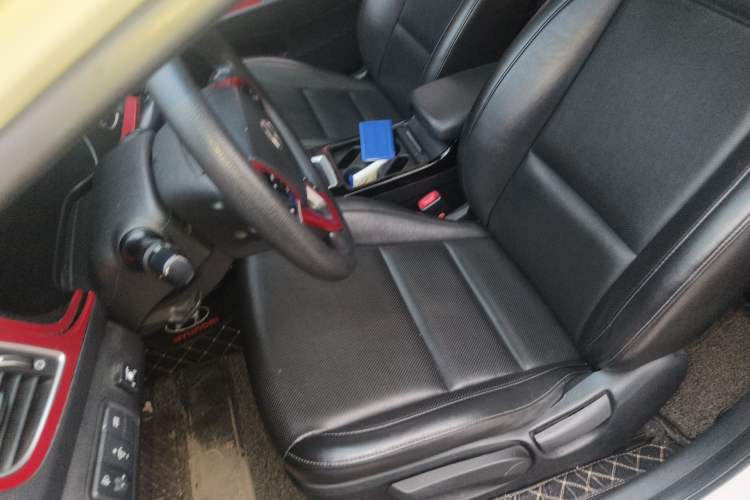 Used Hyundai Mistra 2014 1.8L Automatic Smart GLS
