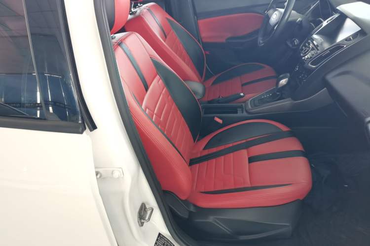 Used Ford Focus 2018 Hatchback Classic 1.6L Automatic Comfort Plus SmartDrive Edition