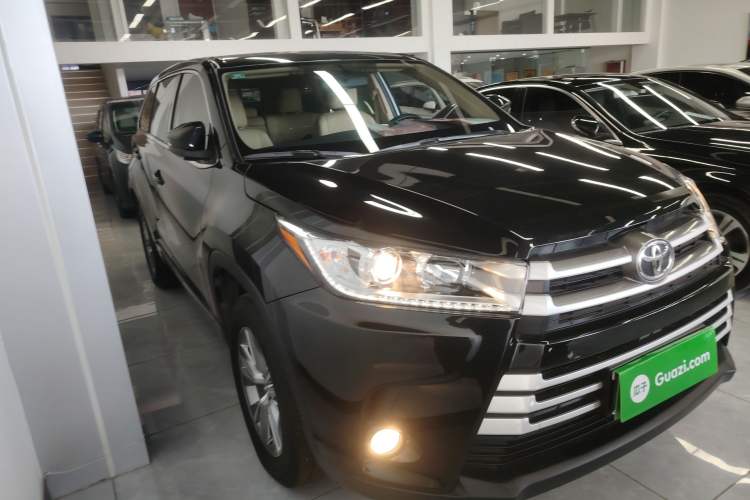 Used Toyota Highlander 2018 2.0T Two-Wheel Drive Elite Version 5 Seats China VI Standard

