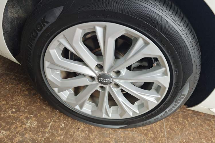 Used Audi A4L 2017 40 TFSI Ambition Edition