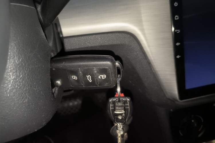 Used Volkswagen Lavida 2017 1.6L Automatic Fashion Edition