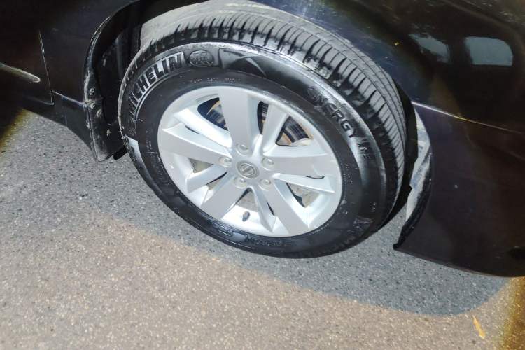 Used Nissan Teana 2011 2.0L XL Glory Edition Right Front Wheel Hub