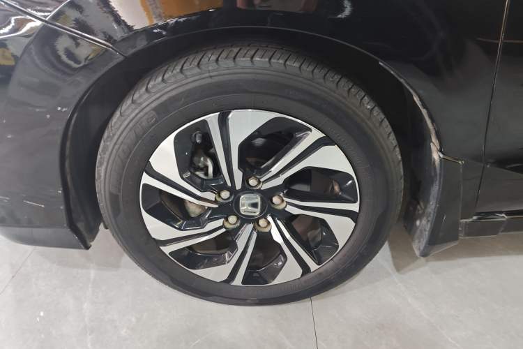 Used Honda Crider 2016 1.8L CVT Luxury Edition
