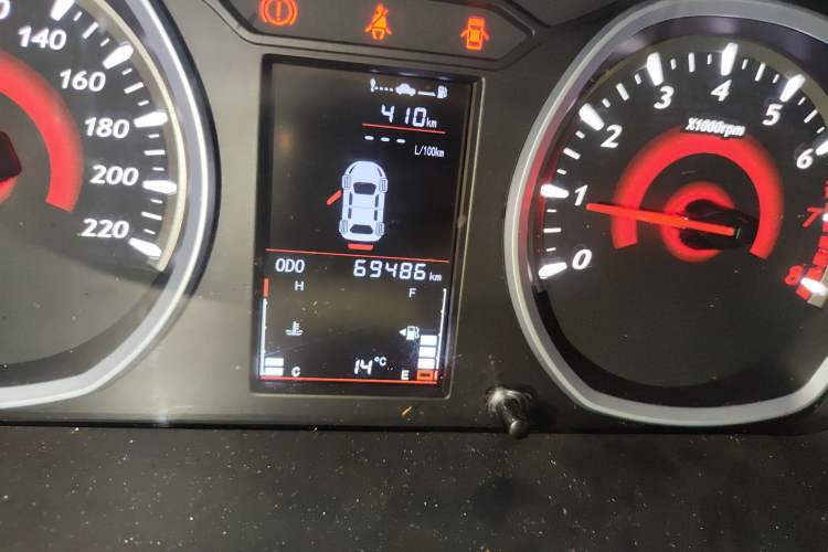 Used Soueast DX3 2016 1.5L Manual Luxury Edition
