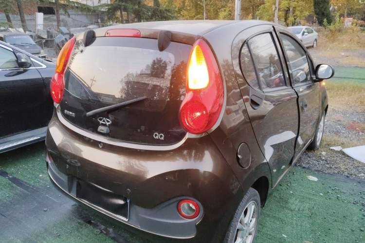 Used Chery QQ 2013 1.0L Manual Happy Edition