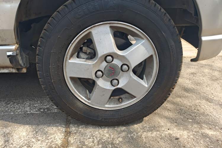 Used Wuling Zhiguang 2010 1.0L New Version Liye Style with Shorter Body
