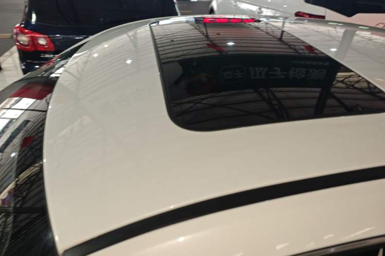 Used Dongfeng Aeolus Yixuan 2021 230T Automatic Glory Edition Roof