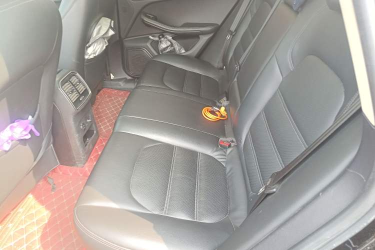 Used Zotye SR9 2017 2.0T Automatic Ultimate Light Edition
