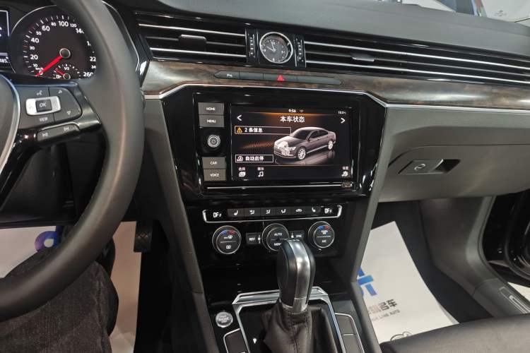 Used Volkswagen Magotan 2019 330TSI DSG Luxury Model China V Standard Audio And AC Panel