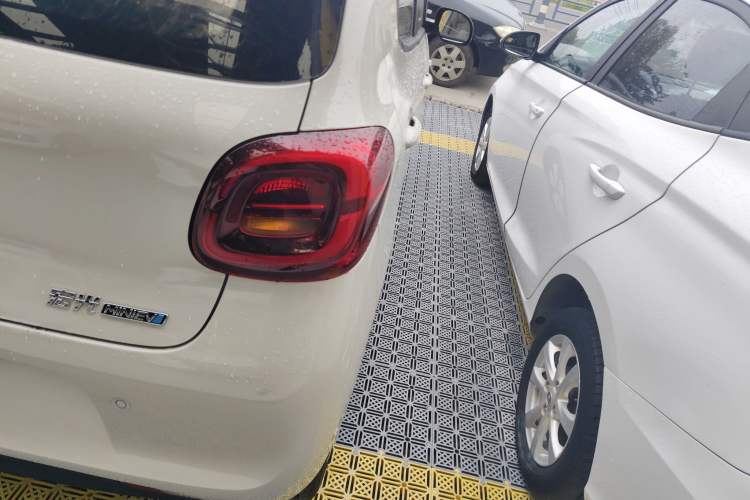 Used Wuling Hongguang MINIEV 2025 Four-Door Version Advanced Edition