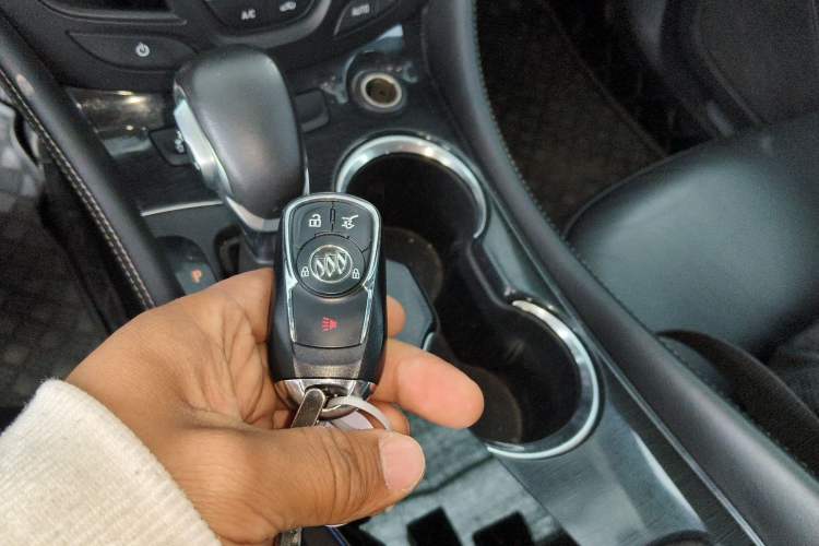 Used Buick Envision 2014 28T Four-Wheel Drive Elite Model Vehicle Key