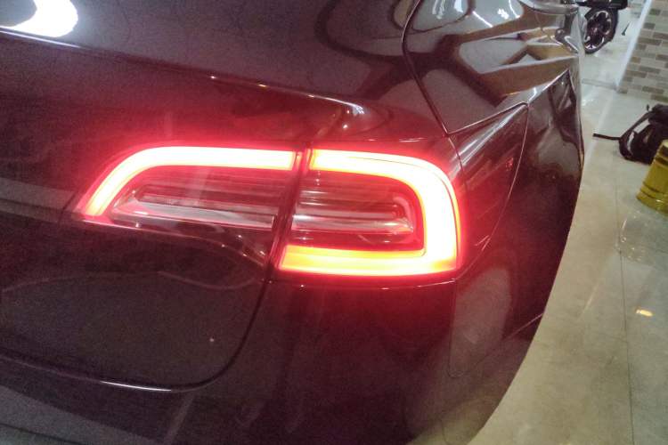 Used Tesla Model 3 2022 Rear-Wheel-Drive Version Right Rear Taillight