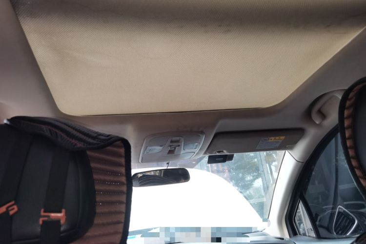 Used Suzuki S-Cross 2014 1.6L CVT Two-Wheel Drive Elite Version
