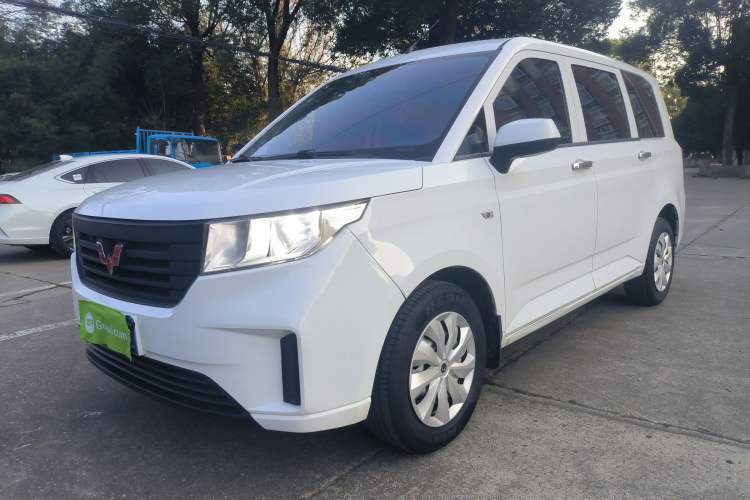 Used Wuling Hongguang PLUS 2020 1.5L Manual Standard Edition 5 Seats