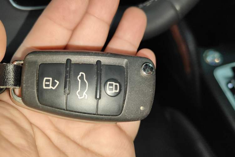 Used Audi Q2L 2023 35TFSI Fashion Dynamic Model Interior 1