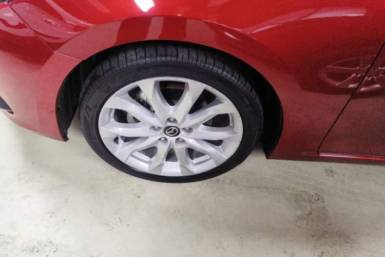 Used Mazda 3 Axela 2016 Sedan 2.0L Automatic Sport Model