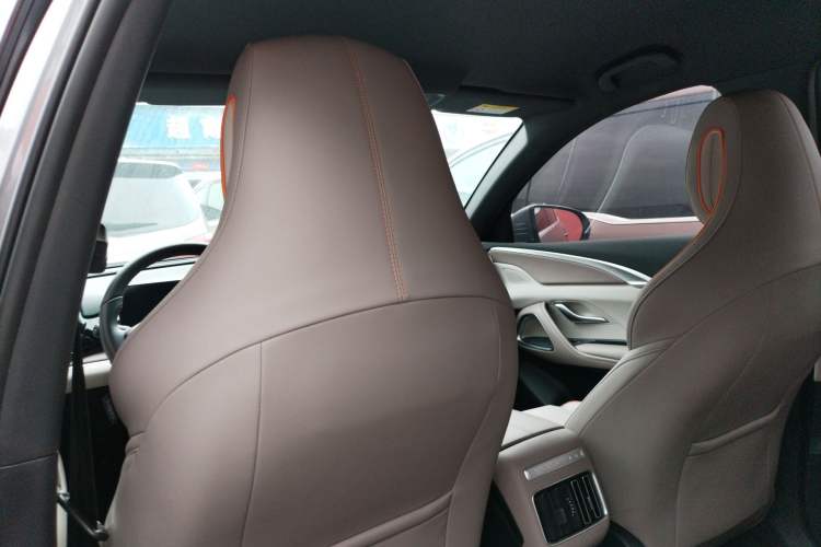 Used BYD Song Pro New Energy 2023 Champion Edition DM-i 71KM Navigation Model Headliner