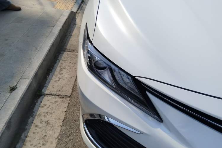 Used Toyota Camry 2021 2.0G Luxury Edition Right Front Headlight