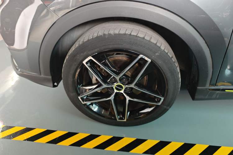 Used Roewe RX5 New Energy 2021 ePLUS National Trend Ronglin Luxury Edition Left Front Wheel Hub