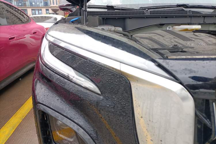 Used Hongqi HS3 PHEV 2024 PHEV 115km Jingwei Edition Right Front Headlight