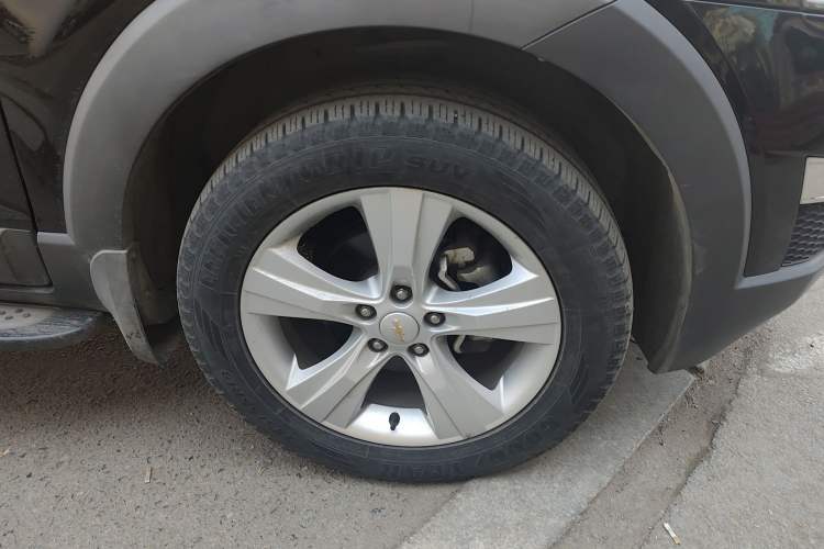 Used Chevrolet Captiva 2012 2.4L 4x4 Flagship Edition 7 Seats
