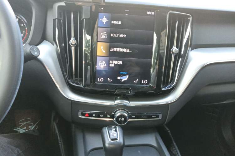 Used Volvo XC60 2019 T5 4x4 Zhiyuan Edition China VI Standard