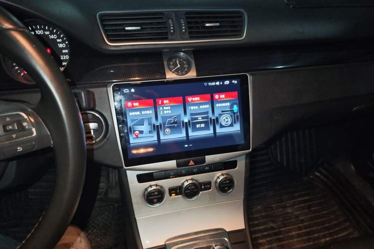 Used Volkswagen Magotan 2012 Revised 1.4 TSI Luxury Version Audio And AC Panel