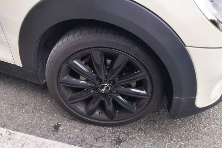 Used MINI 2016 1.5T COOPER Avant-Garde
