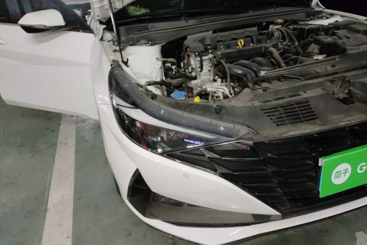 Used Hyundai Elantra 2021 1.5L CVT LUX Prestige Edition
