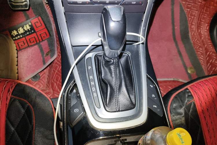 Used Ford Edge 2015 2.0T GTDi Four-Wheel Drive Prestige Model