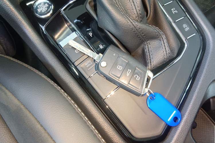 Used Volkswagen Tiguan L 2021 330TSI Automatic Two-Wheel Drive R-Line Enhanced Edition
