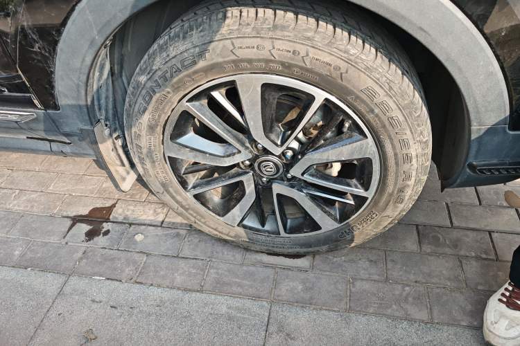 Used CHANGAN CS55 2017 1.5T Automatic Showoff Model Right Front Wheel Hub