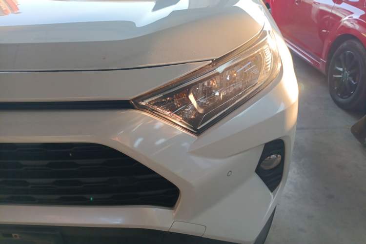 Used Toyota RAV4 2022 2.0L CVT Two-Wheel Drive Fashion Plus Edition