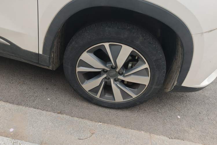 Used Geely Auto Haoyue 2020 1.8TD DCT Luxury 7-Seater Right Front Wheel Hub