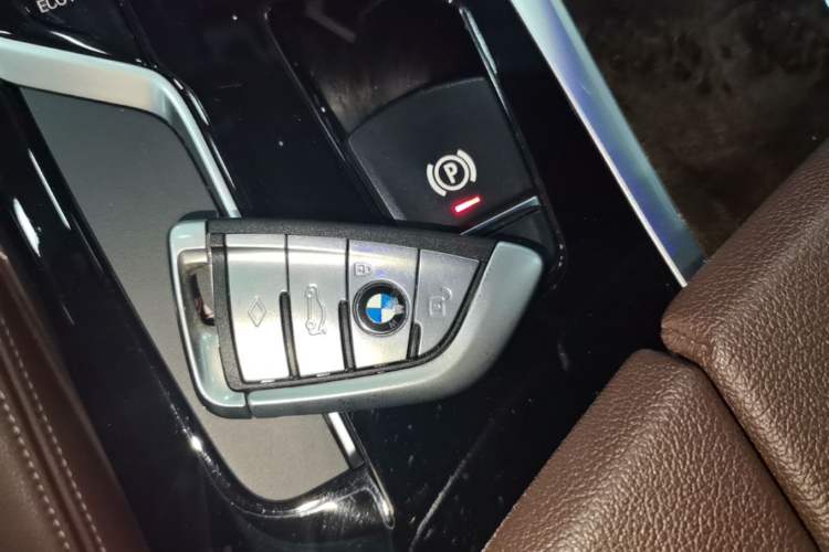 Used BMW 5 Series 2019 525Li M Sport Package Interior 1