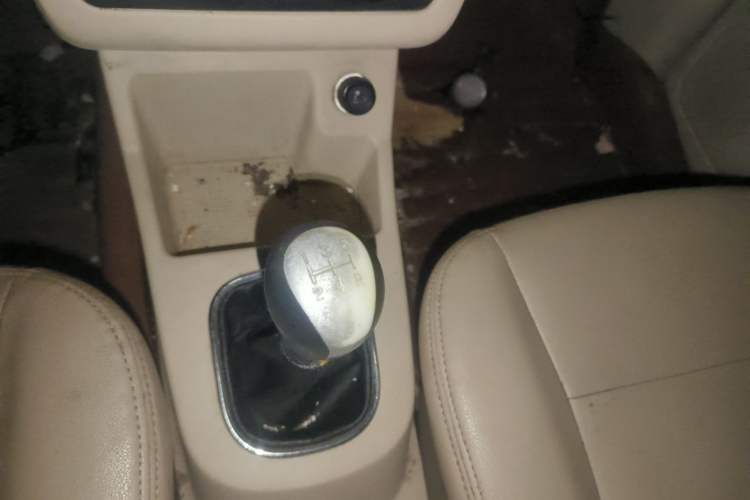 Used Dongfeng Fengon 370 2016 1.5L Manual Comfort 7-Seater