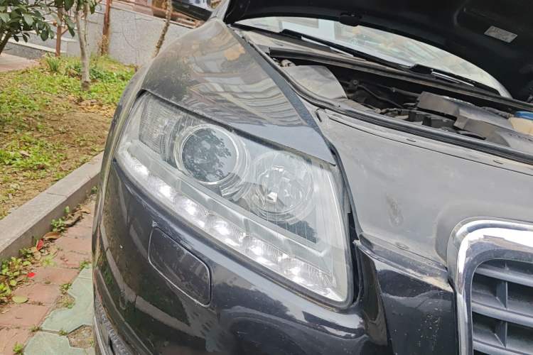 Used Audi A6L 2011 2.0 TFSI Automatic Standard Edition Right Front Headlight