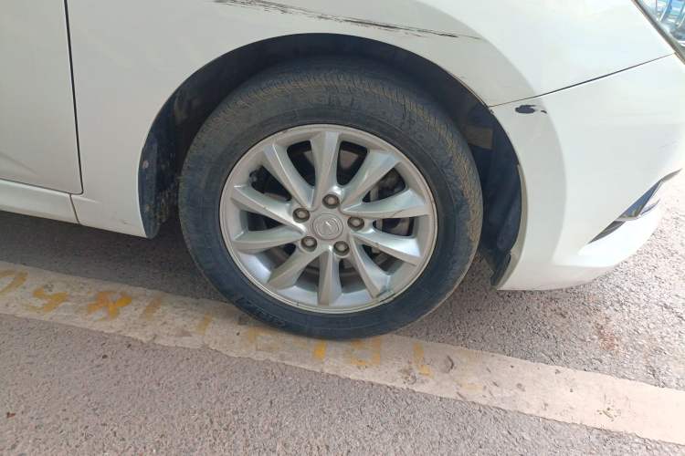 Used CHANGAN Alsvin V7 2016 1.6L Manual Joyride Model China IV Standard Right Front Wheel Hub