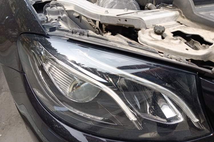 Used Mercedes-Benz E-Class 2018 Facelift E 300 L Luxury Edition
