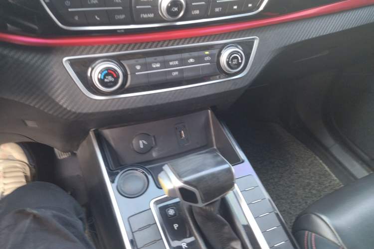 Used FORTHING Joyear X5 2017 Enjoy Series 1.6L CVT Luxury Model