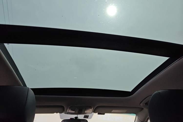 Used Hyundai Sonata Plug-in Hybrid 2018 2.0 PHS Smart Connect Version China VI Standard