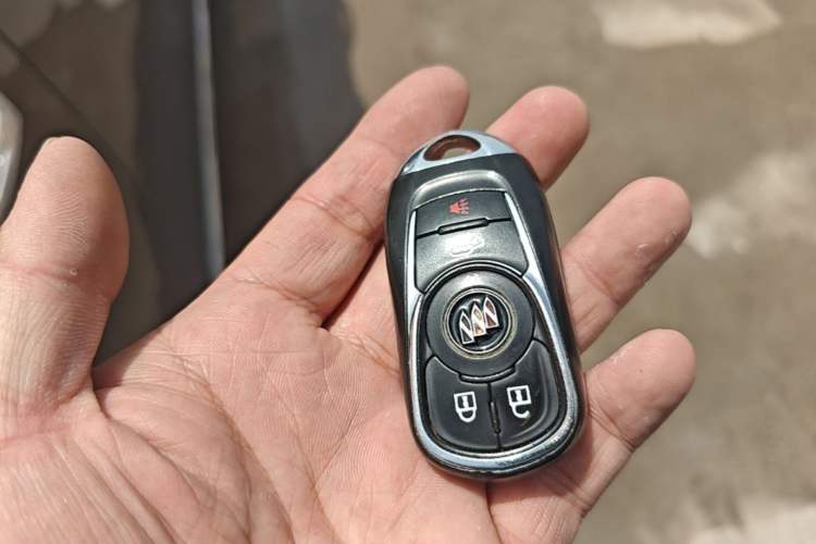 Used Buick GL8 2023 Land Executive Class Smart Enjoyment Model
