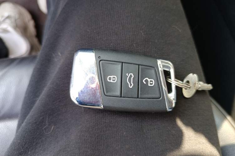 Used Volkswagen Magotan 2019 330TSI DSG Luxury Version China VI Standard
