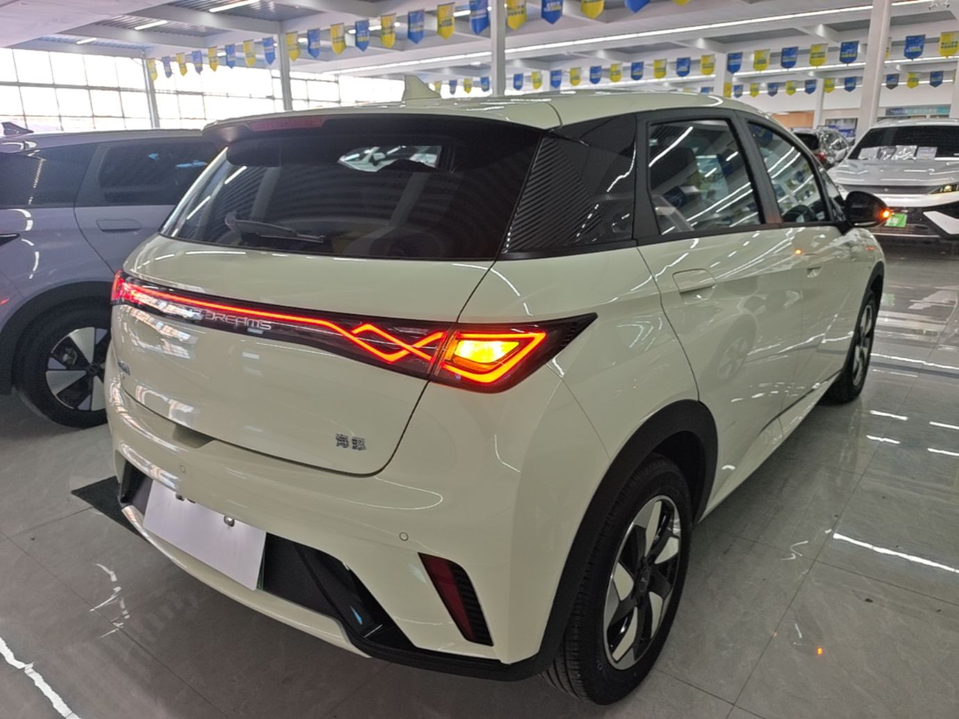 BYD Dolphin 2025 420km Free Edition — снимка 6