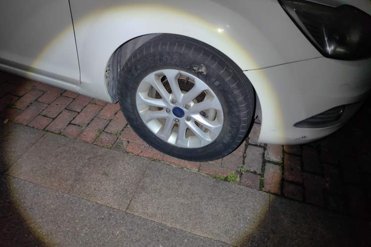 Used Ford Focus 2013 Sedan Classic 1.8L Automatic Base Model
