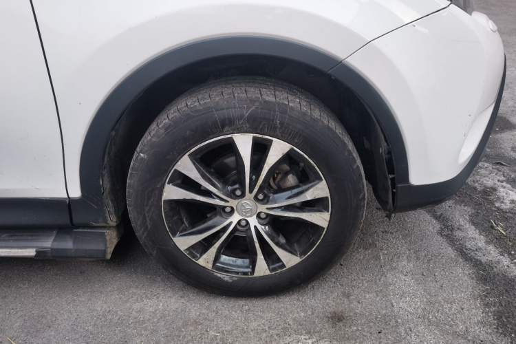 Used Toyota RAV4 2013 2.5L Automatic 4x4 Luxury Edition