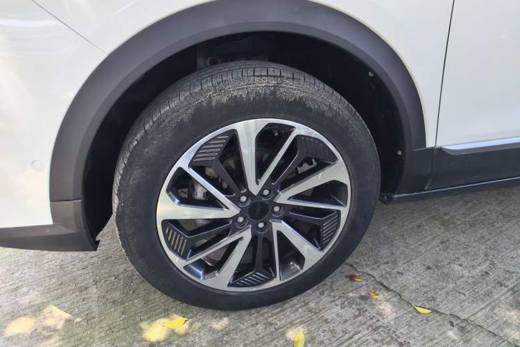 Used Dongfeng Aeolus AX7 2022 Mach Edition 1.5T DCT DF51 Left Front Wheel Hub