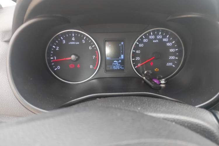 Used Kia Pegas 2017 1.4L Manual Fashion Edition Smart Odometer Close Up