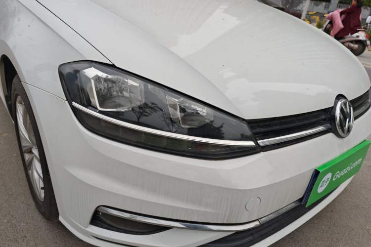 Used Volkswagen Golf 2019 1.6L Automatic Comfort Model China V Standard Right Front Headlight