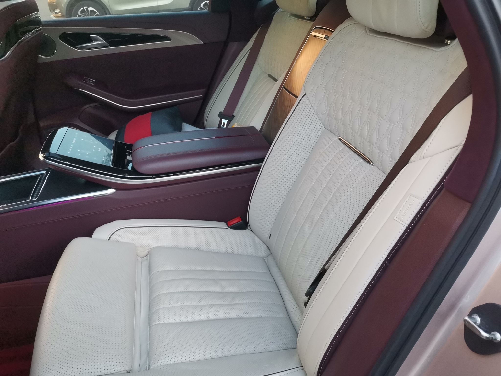 Hongqi H9 2022 3.0T Smart Connect Flagship Four-Seater Version — снимка 17